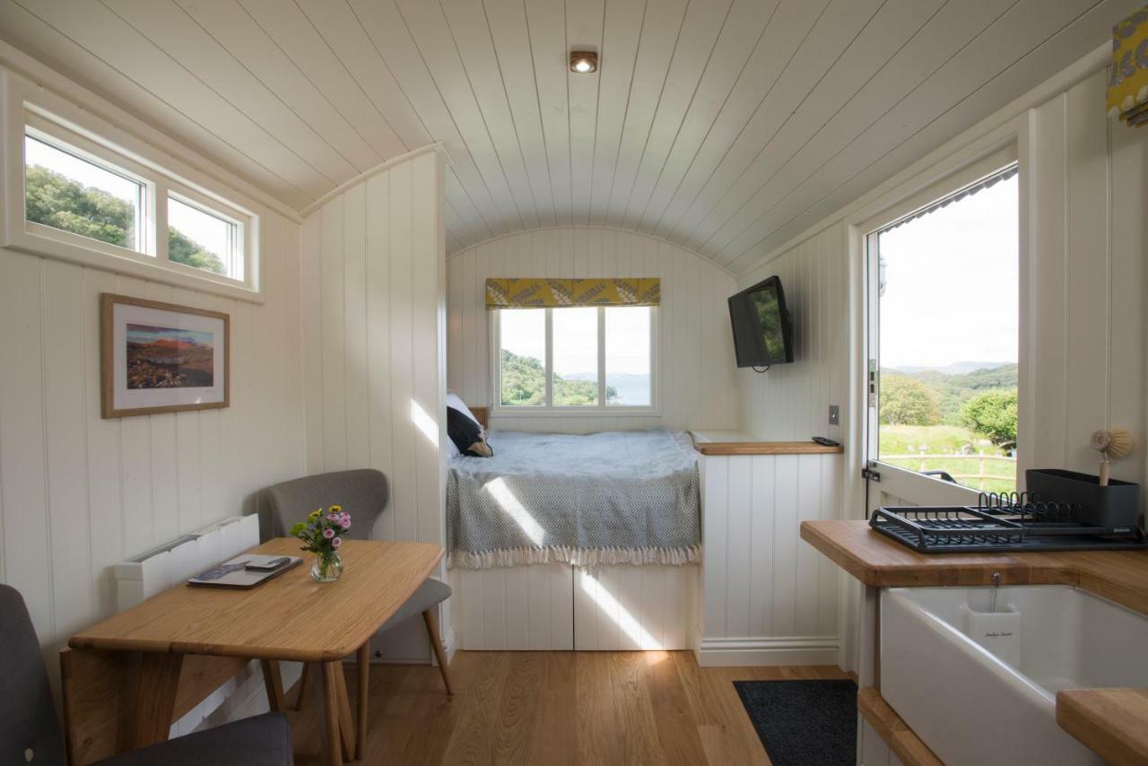 Вілла West Coast Hideaways Nedd Екстер'єр фото